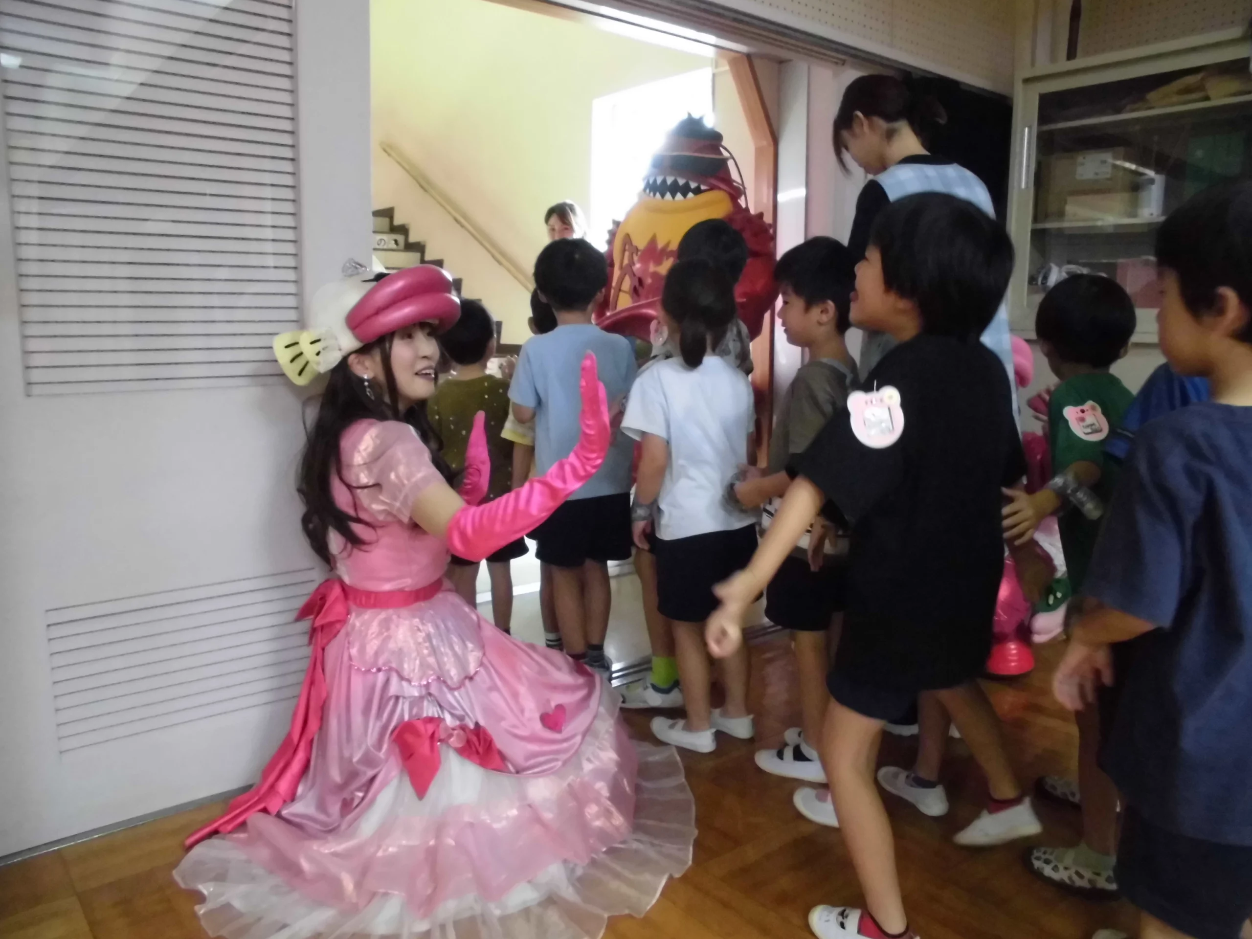 ハイタッチ